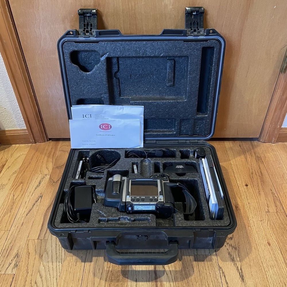 FLIR T300 Thermal Imaging Camera Kit 320x240 30Hz Calibrated T300-NIST Case